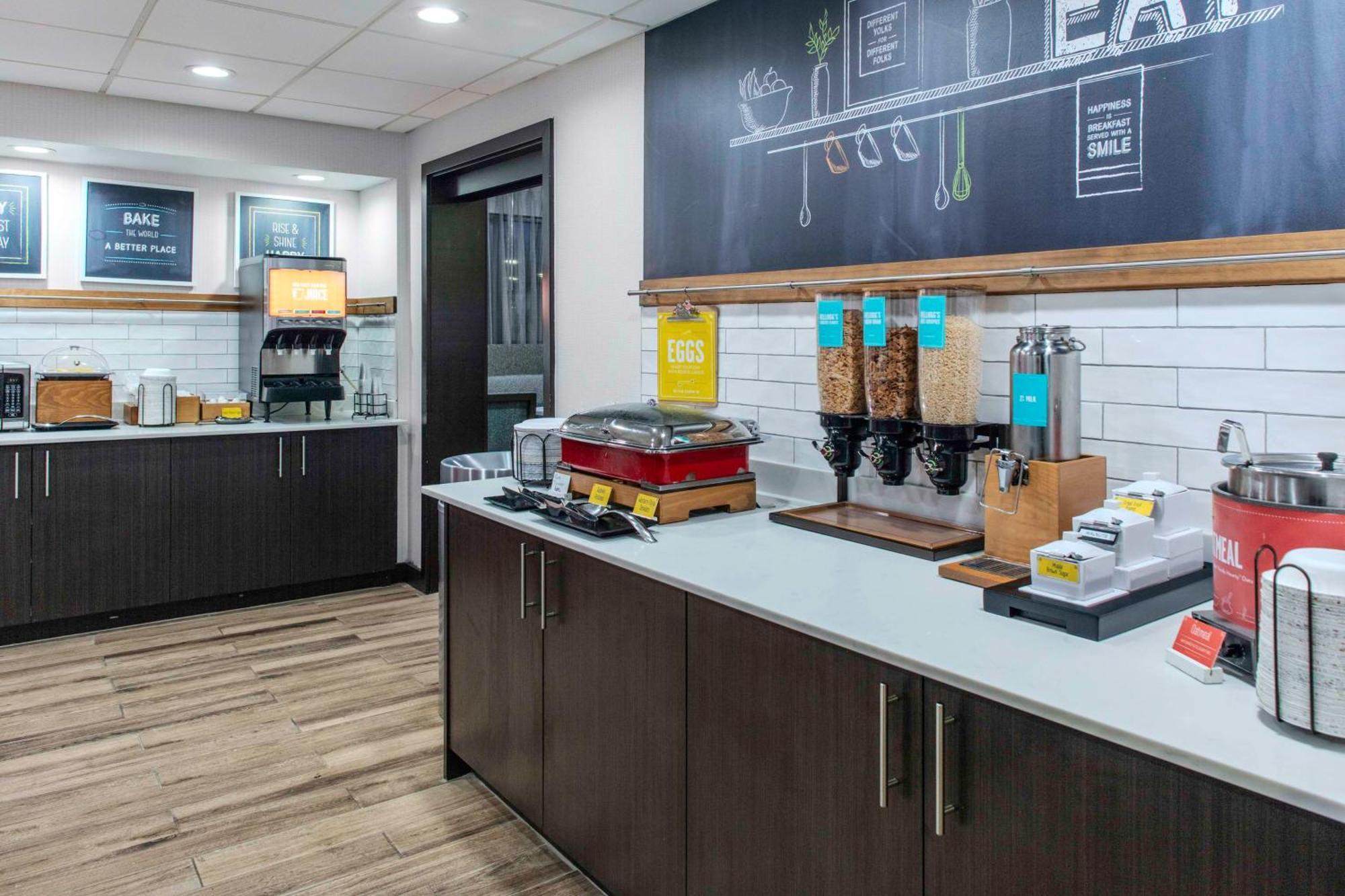 Hampton Inn Detroit Northville Ngoại thất bức ảnh