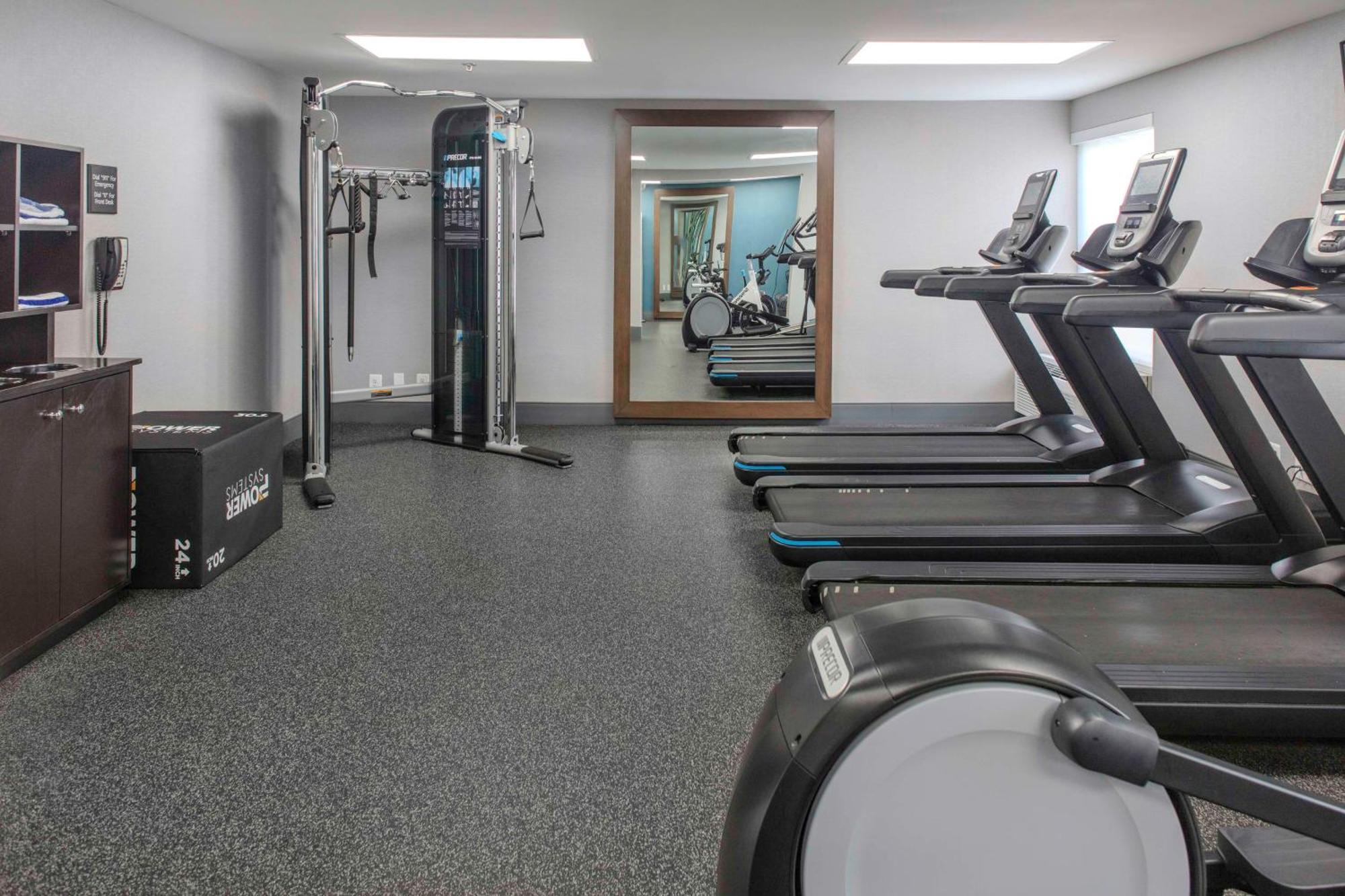 Hampton Inn Detroit Northville Ngoại thất bức ảnh
