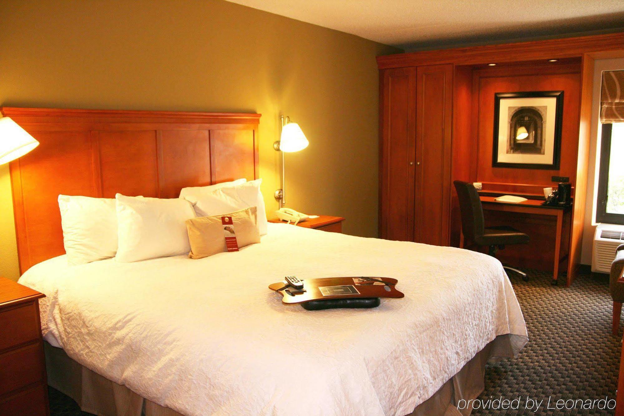 Hampton Inn Detroit Northville Phòng bức ảnh