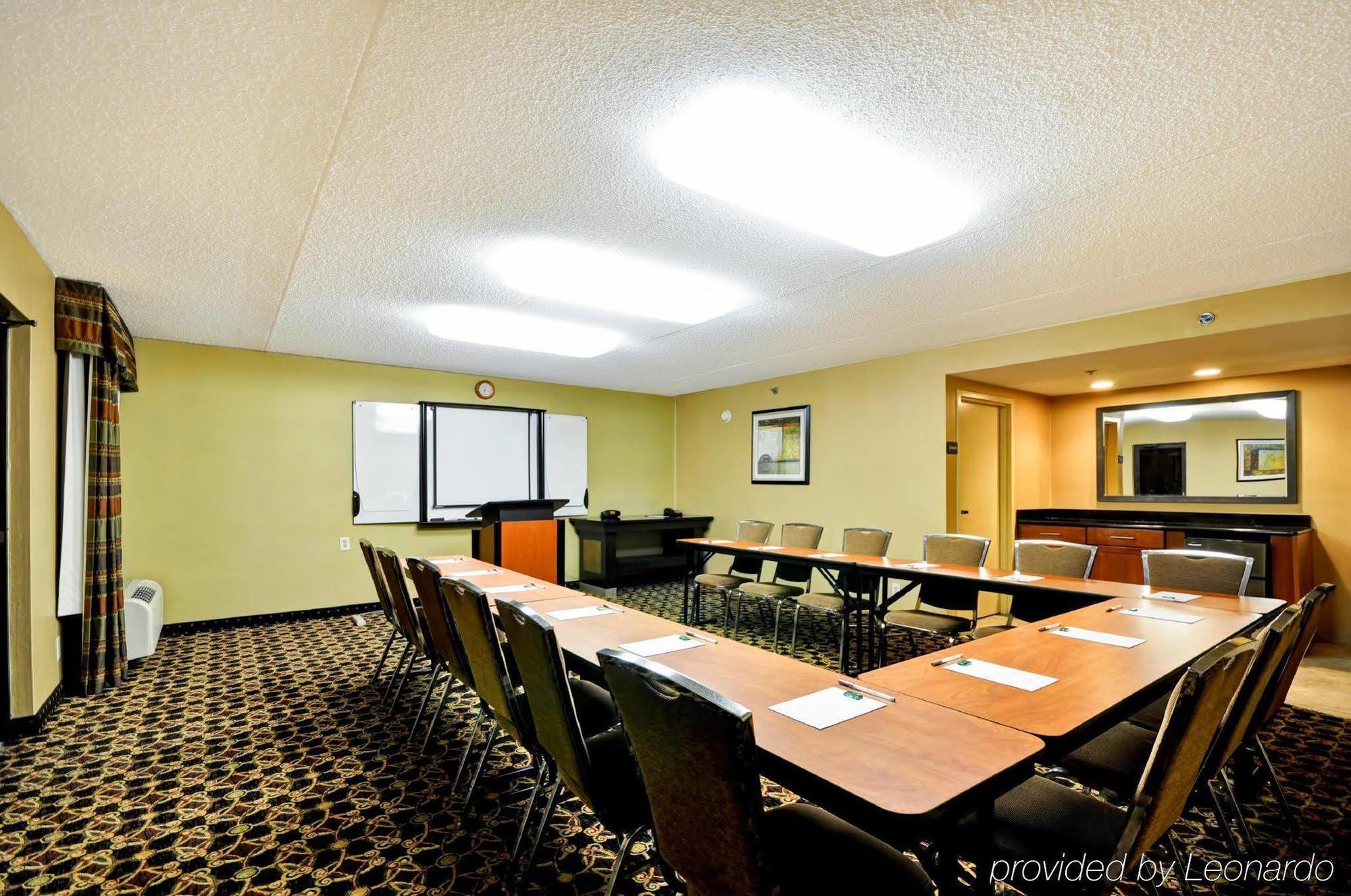 Hampton Inn Detroit Northville Ngoại thất bức ảnh
