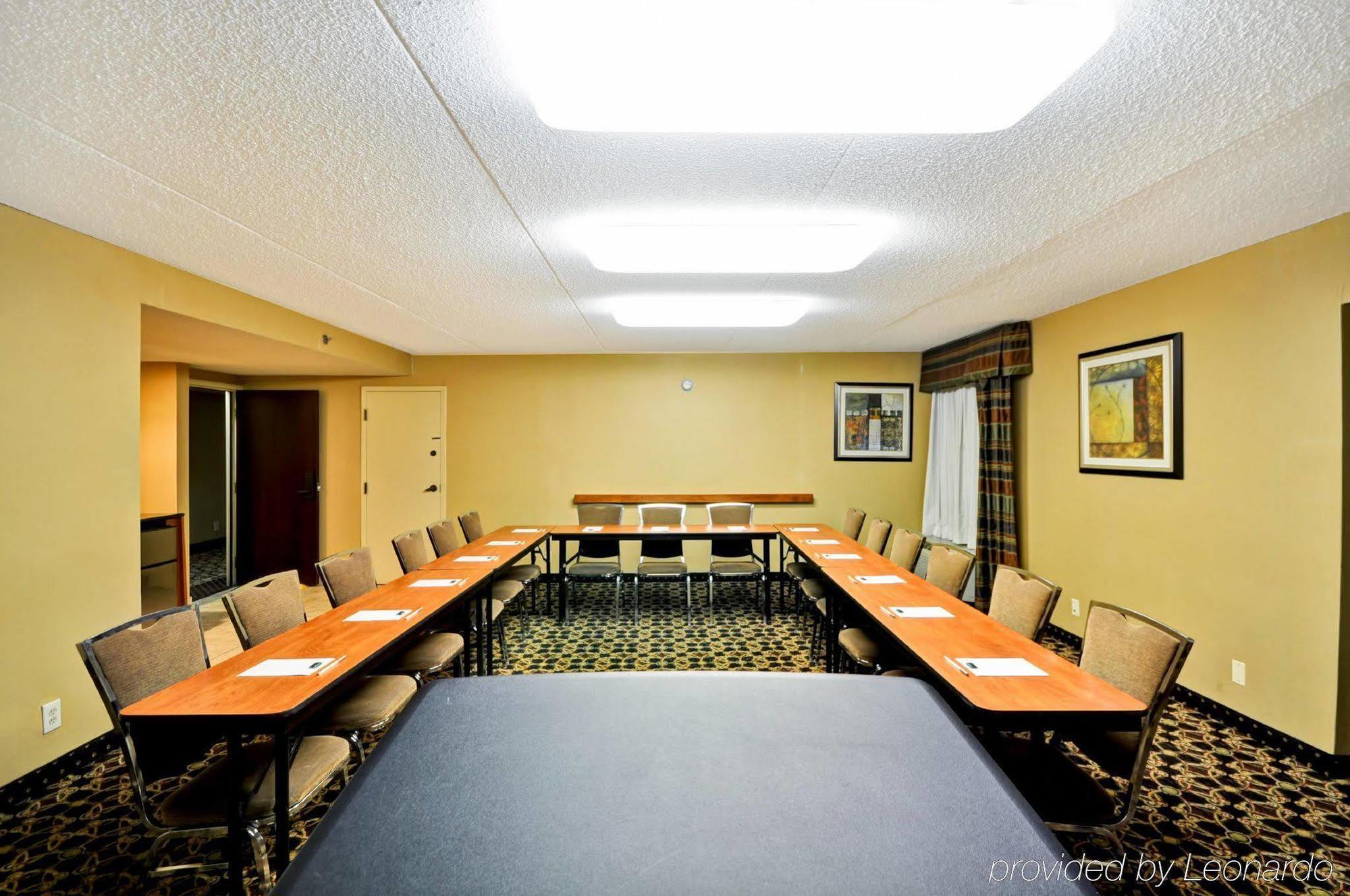 Hampton Inn Detroit Northville Ngoại thất bức ảnh