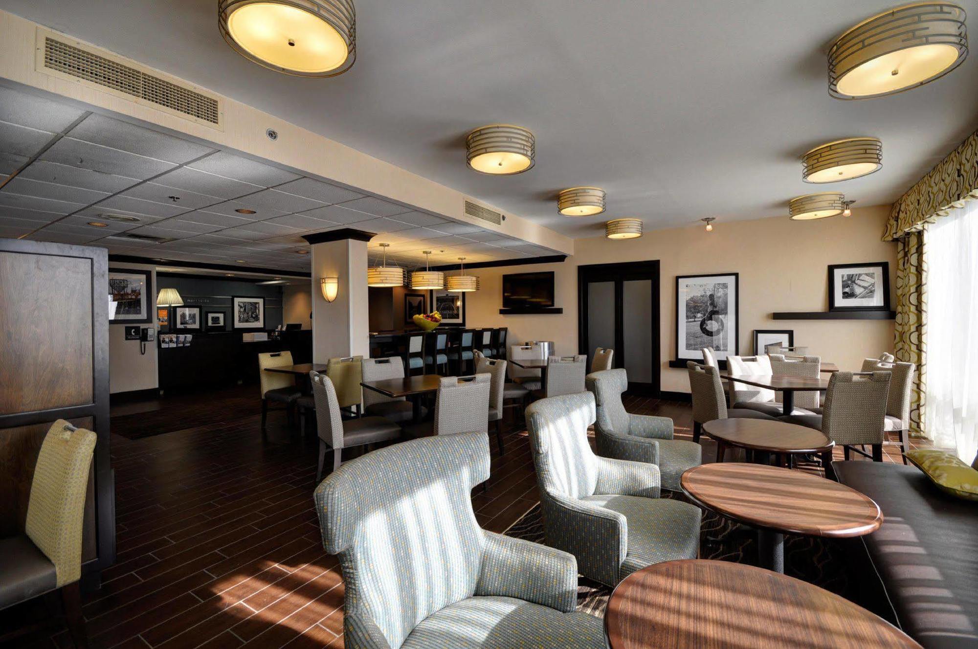 Hampton Inn Detroit Northville Ngoại thất bức ảnh